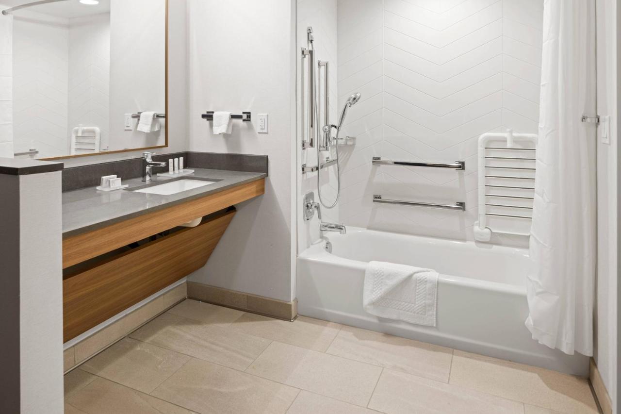 Fairfield Inn & Suites By Marriott San Diego Pacific Beach Eksteriør billede