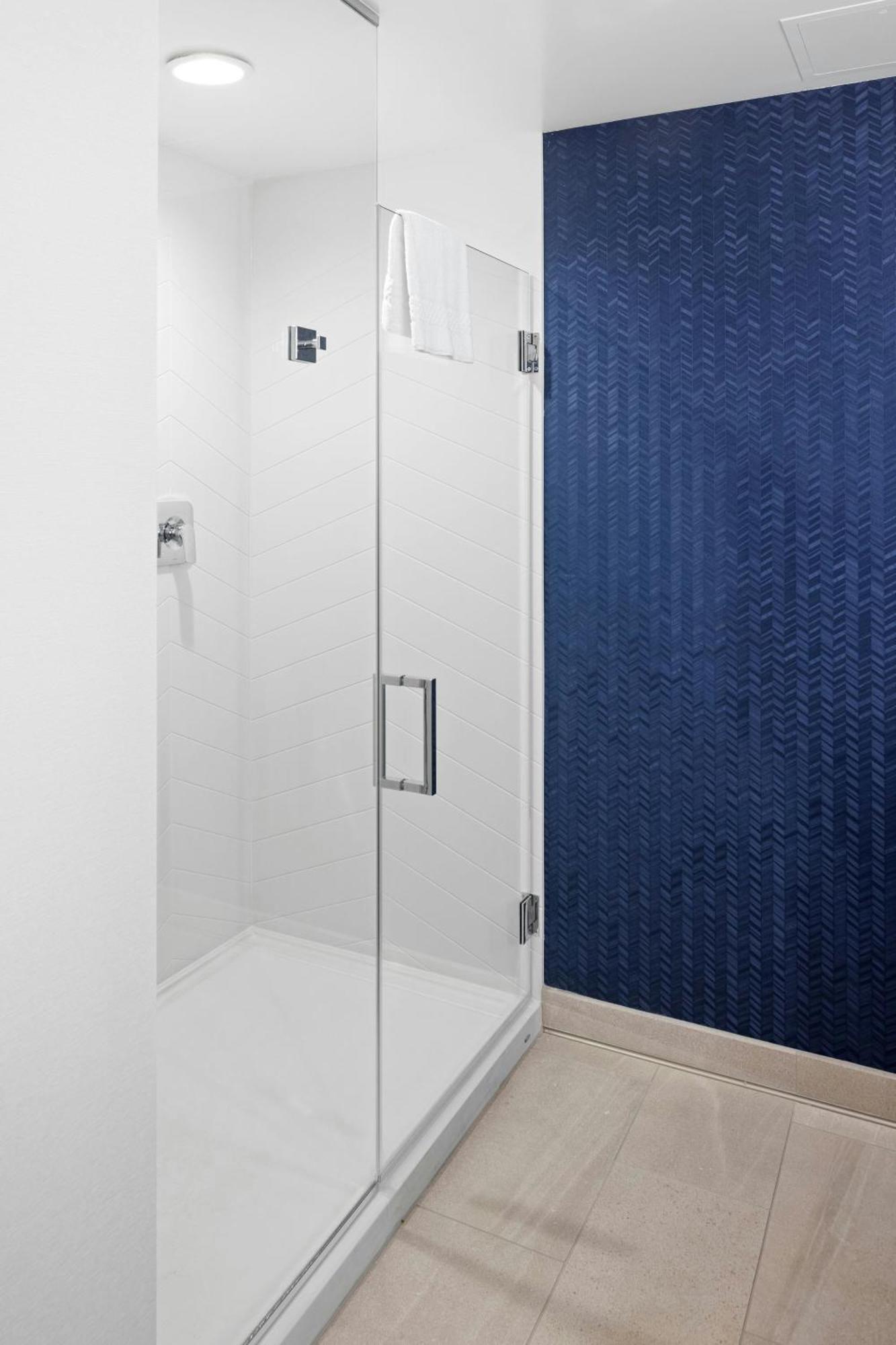 Fairfield Inn & Suites By Marriott San Diego Pacific Beach Eksteriør billede